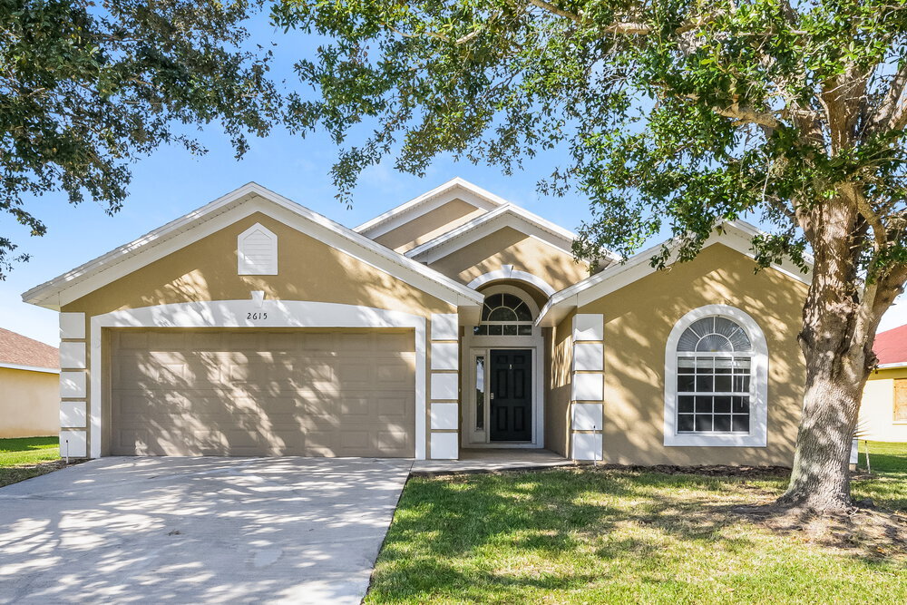 2615 Roughside Cir in Kissimmee, FL - Building Photo