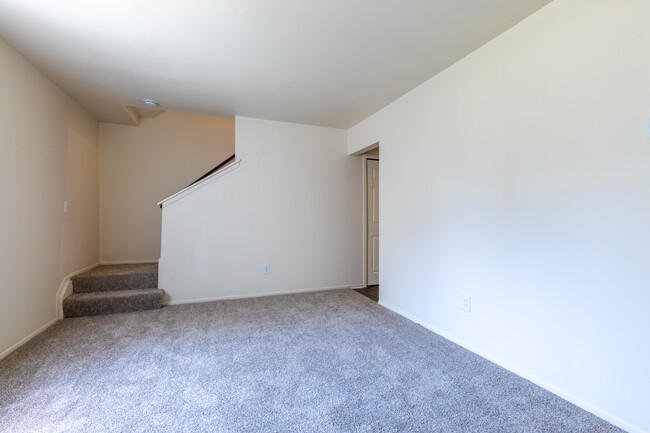 Taylor Park Townhomes in Taylor, MI - Foto de edificio - Interior Photo