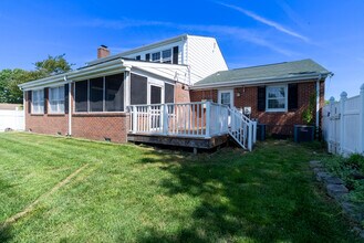 3449 Petunia Cres in Virginia Beach, VA - Building Photo - Building Photo