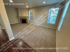 5230 SE Alexander St in Hillsboro, OR - Building Photo - Building Photo