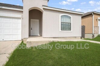 6927 Hallie Ridge in San Antonio, TX - Building Photo - Building Photo