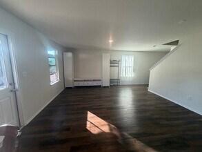 10310 Glimmer in Converse, TX - Foto de edificio - Building Photo