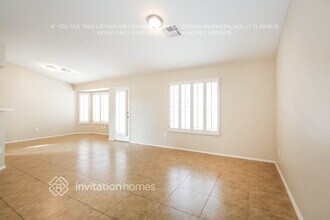 8108 Divernon Ave in Las Vegas, NV - Building Photo - Building Photo