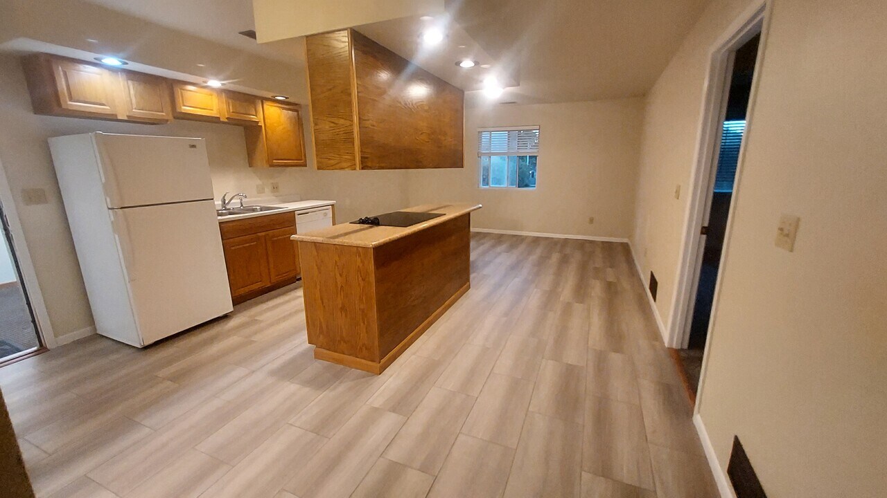 1713 Mamie Eisenhower Ave, Unit 1715 in Boone, IA - Building Photo