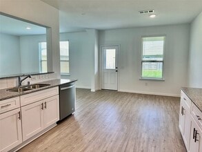 16530 Pine Arrow Dr in Conroe, TX - Building Photo - Building Photo