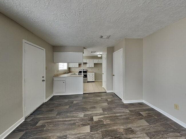 23403 Verngate Dr in Spring, TX - Foto de edificio - Building Photo