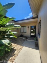 5873 Wyldewood Lakes Ct in Ft. Myers, FL - Building Photo