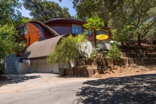 3527 Oak Knoll Dr, Unit 9-918 in Emerald Hills, CA - Building Photo