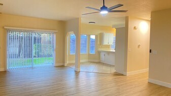 1001 Whispering Pines Dr in Turlock, CA - Building Photo