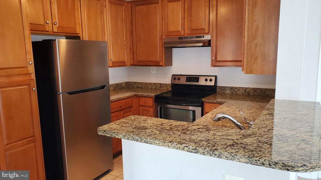 9902 Boysenberry Way in Montgomery Village, MD - Building Photo