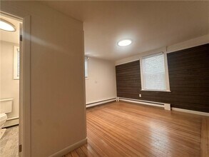 31 Ceres St in Providence, RI - Building Photo - Building Photo