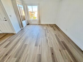 1424 Santa Anita Dr in Las Vegas, NV - Building Photo - Building Photo