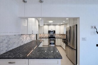 710 NW 78th Ave in Pembroke Pines, FL - Building Photo - Building Photo