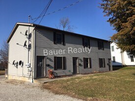 34 S Kniffin St in Greenwich, OH - Building Photo