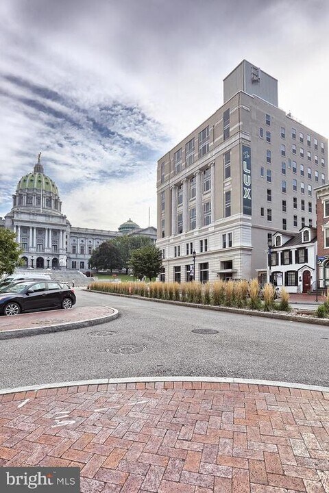 231 State St in Harrisburg, PA - Building Photo