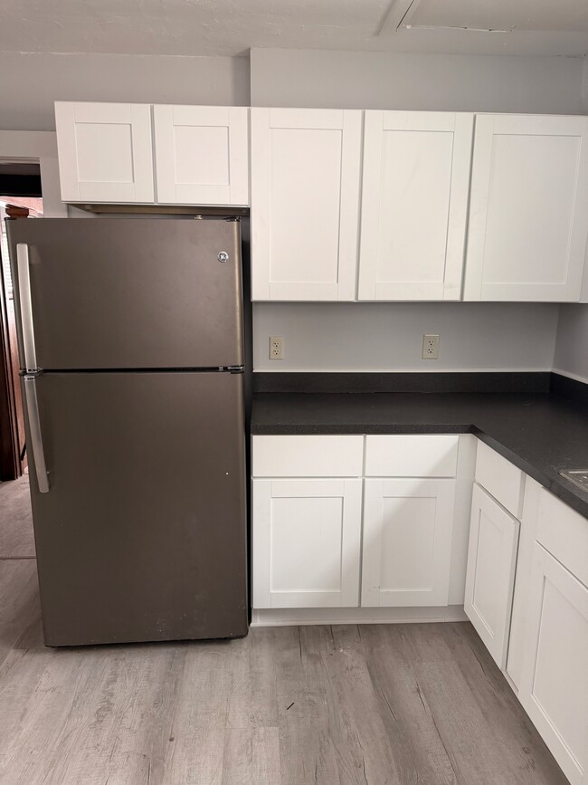 412 Hillview Plz, Unit 412 in Ithaca, NY - Foto de edificio - Building Photo