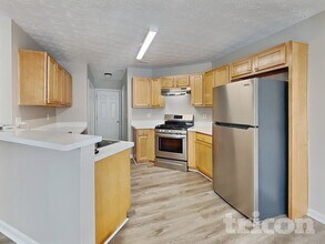 225 Charleston Pl in Covington, GA - Building Photo - Building Photo