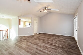 2682 Owens Dr in Marietta, GA - Building Photo - Building Photo