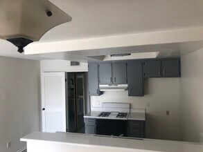 1321 N Vista St in Los Angeles, CA - Building Photo - Building Photo