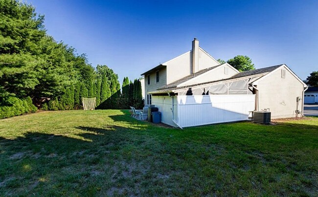 25 Williamsburg Ct in Glassboro, NJ - Building Photo - Building Photo