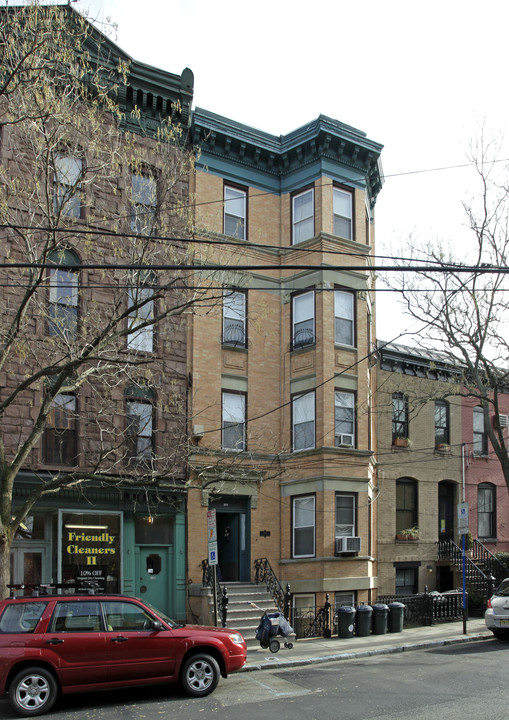 1243 Garden St in Hoboken, NJ - Building Photo