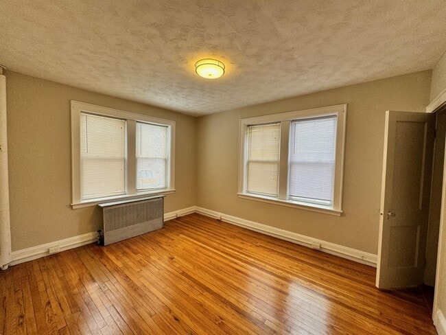 8 Cogswell Ave, Unit 1