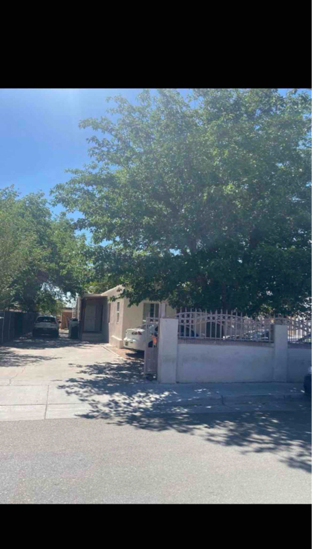 property at 511 Mesilla St SE