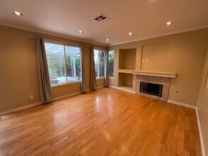 958 Mendocino Dr in San Marcos, CA - Building Photo - Building Photo