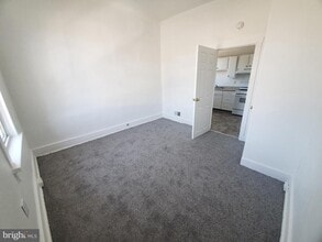 41 Carpenter St in Woodbury, NJ - Building Photo - Building Photo