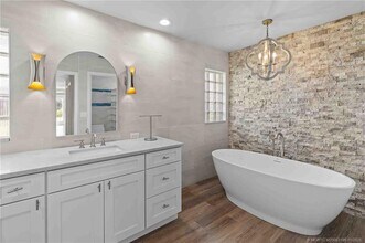 2385 SW Creekside Dr in Palm City, FL - Building Photo - Building Photo