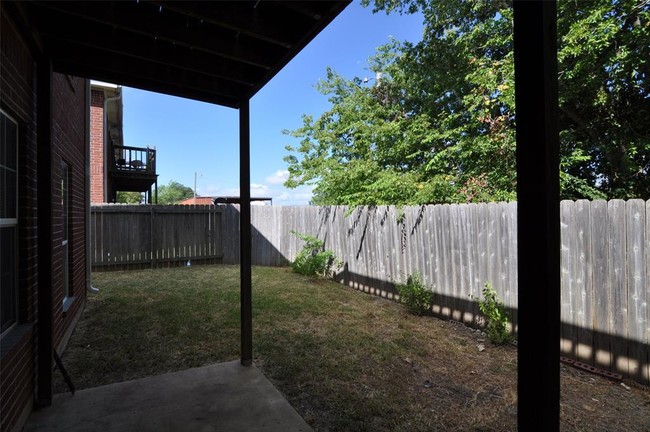 1509 Hollow Hill Dr-Unit -D in Bryan, TX - Building Photo - Building Photo