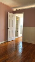 975 SW 2nd St, Unit 4 in Miami, FL - Building Photo
