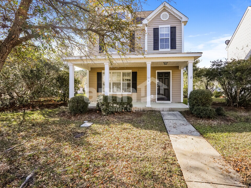 195 University Pky in Bluffton, SC - Building Photo