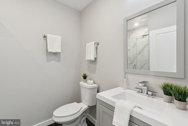 100 Forrest Ave in Narberth, PA - Building Photo - Building Photo