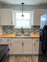 404 Linden Cir, Unit 3 in Huntington, WV - Building Photo