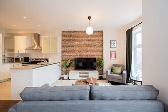 4133 QC-335 in Montréal, QC - Building Photo - Building Photo