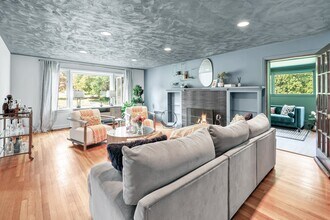 26 Pearsall Pl in Bridgeport, CT - Building Photo - Building Photo