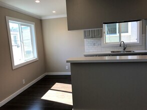 749 Center Pl, Unit A in Manhattan Beach, CA - Building Photo - Building Photo