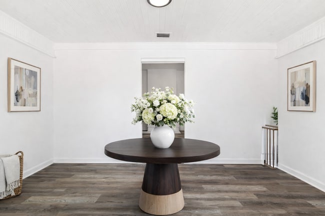 336 W 18th St in Jacksonville, FL - Foto de edificio - Building Photo