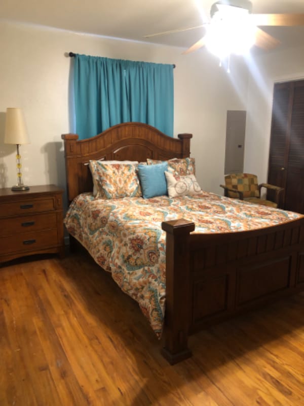 property at 1428 Sunset Dr