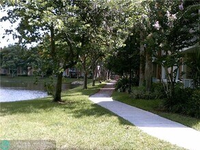 3854 Lyons Rd in Coconut Creek, FL - Building Photo - Building Photo