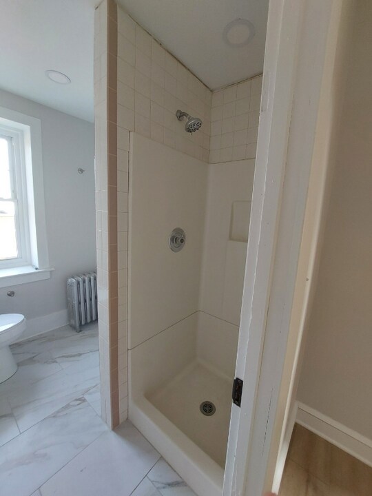 825 Jersey Ave in Gloucester City, NJ - Building Photo
