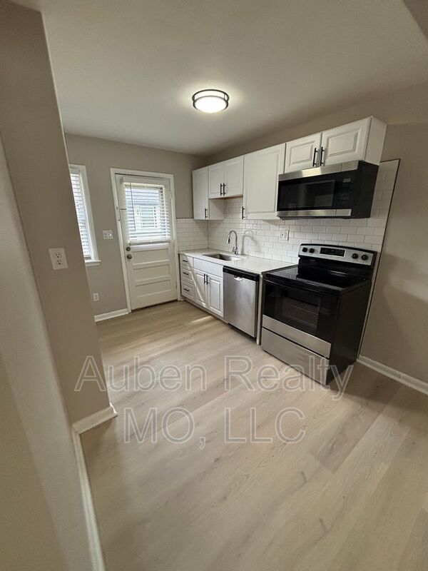 property at 3143 Puckett Rd
