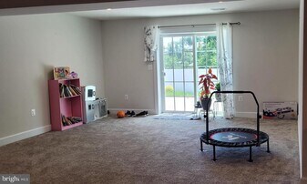 301 Petunia Way in Stafford, VA - Building Photo