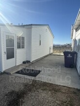 300 Rustic Dr in Spring Creek, NV - Building Photo - Building Photo