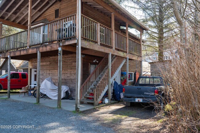 930 Freeman St in Ketchikan, AK - Building Photo - Building Photo