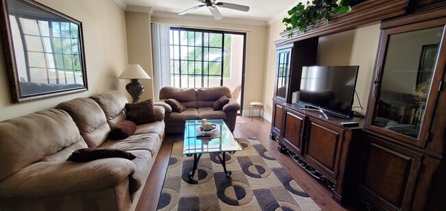 property at 233 S Federal Hwy