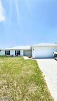532 NW 18th Ave in Cape Coral, FL - Building Photo