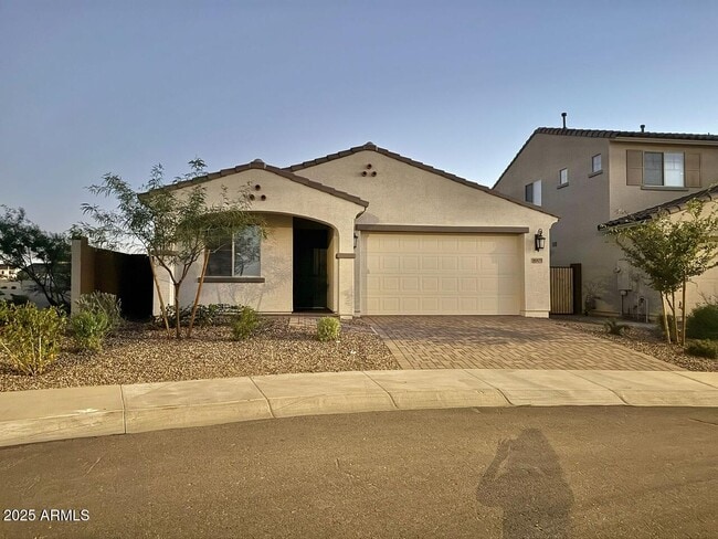 property at 8905 W Orange Dr