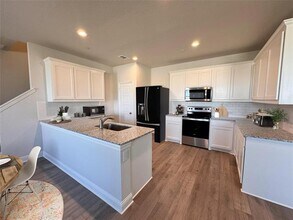 1909 Ethereal Ln in Waxahachie, TX - Building Photo - Building Photo